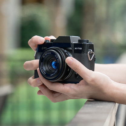 APS-C 25 mm F2